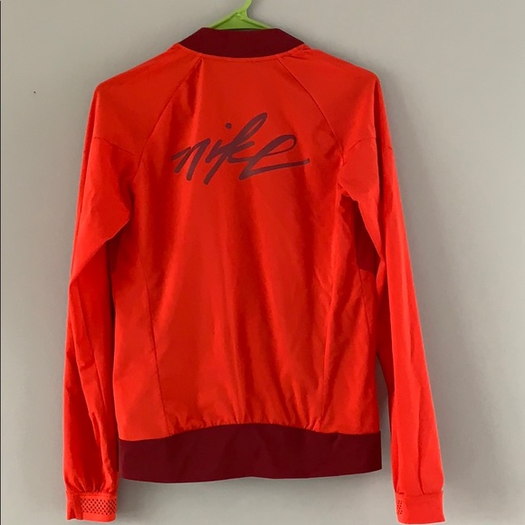 Nike running jacket - Picture 2 of 5